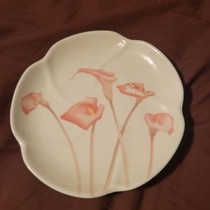 1970s Mid Century Toyo Floral bread/ dessert Plate- charming”